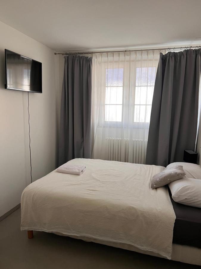 Budget Room Free Parking Pratteln Exteriör bild
